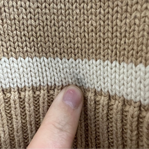 GAP 24/7 Split Hem Turtleneck Cotton Sweater Tan and White Stripe, size Small - Picture 7 of 7